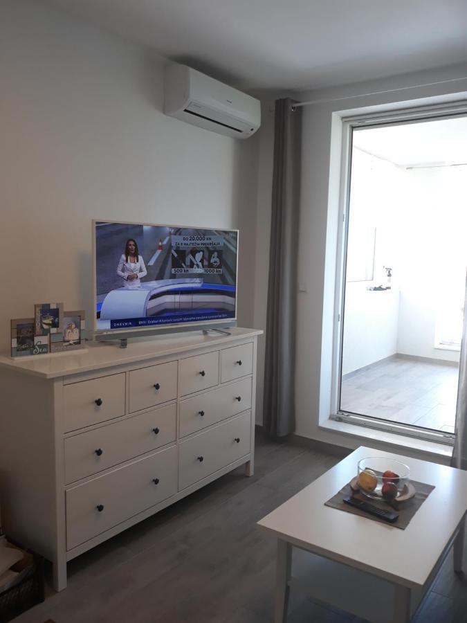 Apartment Antonella Nin Buitenkant foto