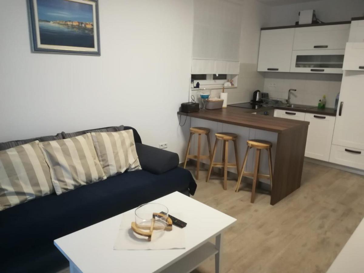 Apartment Antonella Nin Buitenkant foto